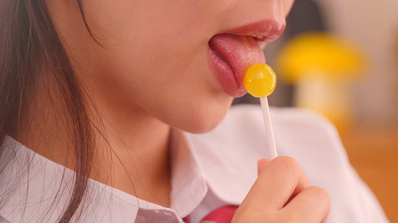 家庭教師先の勉強せずに口内オナニーばかりしている受験生が「チンチンしゃぶらせてくれたら勉強頑張るよ」と言うので今では四六時中チ〇ポをしゃぶらせています 五芭